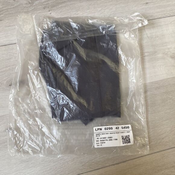 Fabletics Oasis PureLuxe High-Waisted 2'' Short 2X Pewt “NWT IN PACKAGING “ - Picture 5 of 7